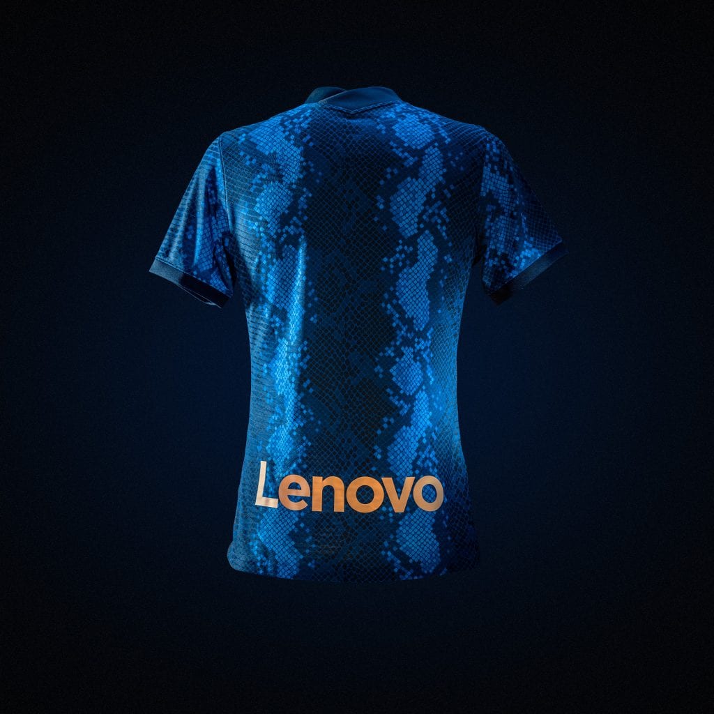Lenovo-Inter shirt with the Lenovo logo on the back