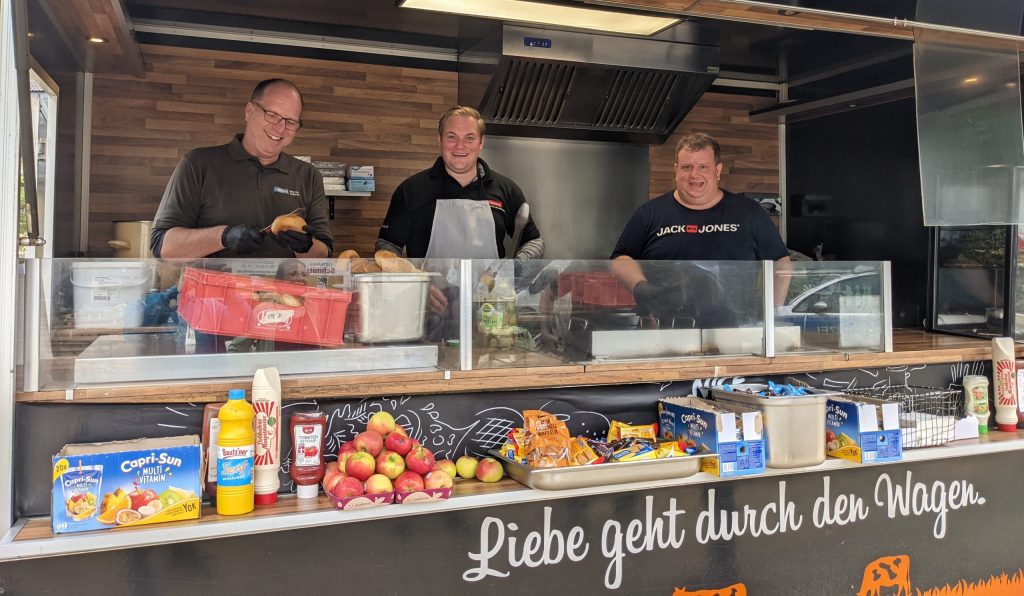 Lenovo volunteers a deli counter