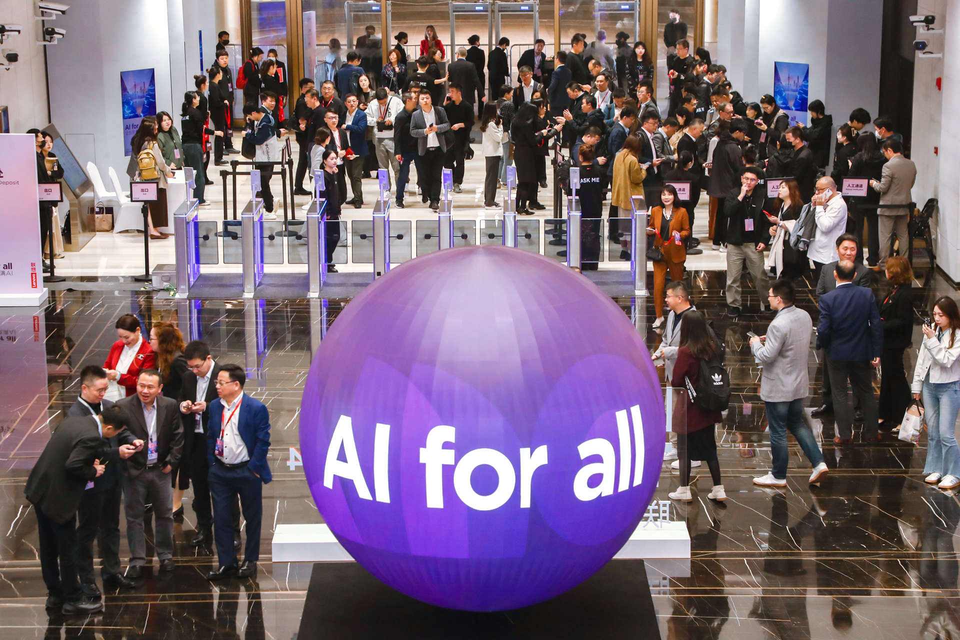 AI for all signage and crowds at Tech World Shanghai
